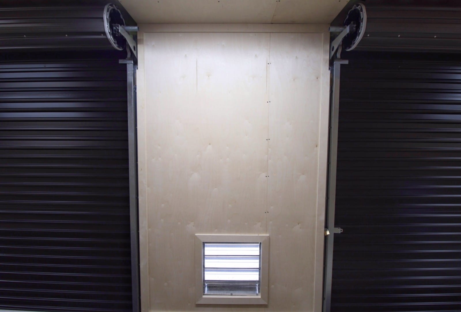 40&prime; Compressor Room - Container Express Services PTY LTD