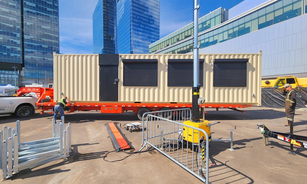 40&rsquo;HC VIP Area with Patio for the Oilers - Container Express Services PTY LTD